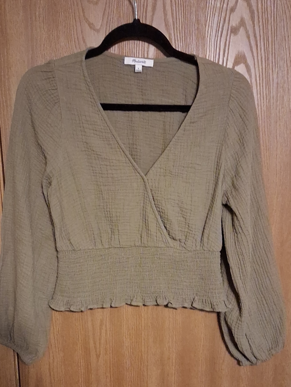 NWOT Madewell Lightspun Julianne Smocked-Waist Top Olive Green Size Small